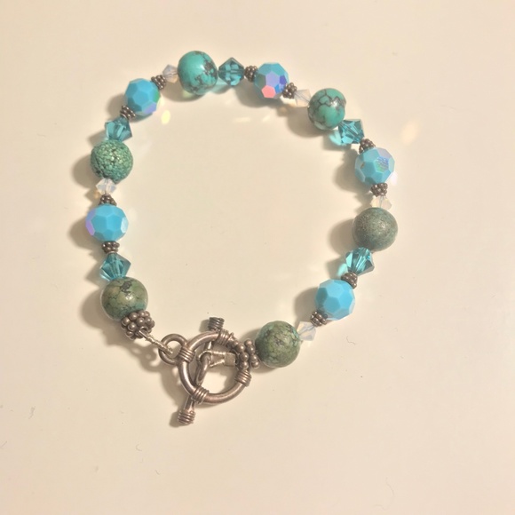 ⚡️3/$22 Costume Jewelry Bracelet - Picture 2 of 5